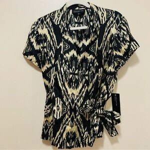 Jones New York Collection Black and Cream Abstract silk wrap  Blouse size 14 nwt